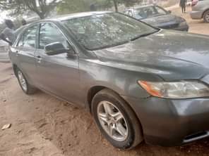 A picture of distress 2009 Toyota Camry Muscle with Excellent engine gear super