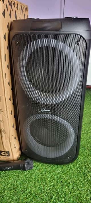 speakers