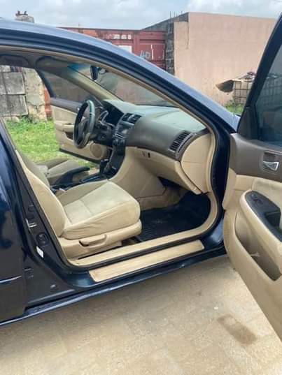 A picture of 2007 Honda accord for small price Money is needed ASAP