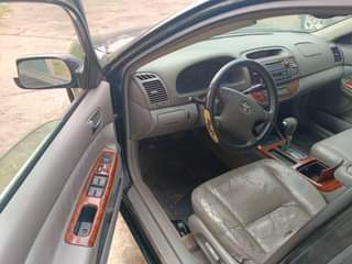 A picture of TOYOTA CAMRY