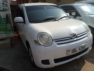 A picture of TOYOTA SIENTA