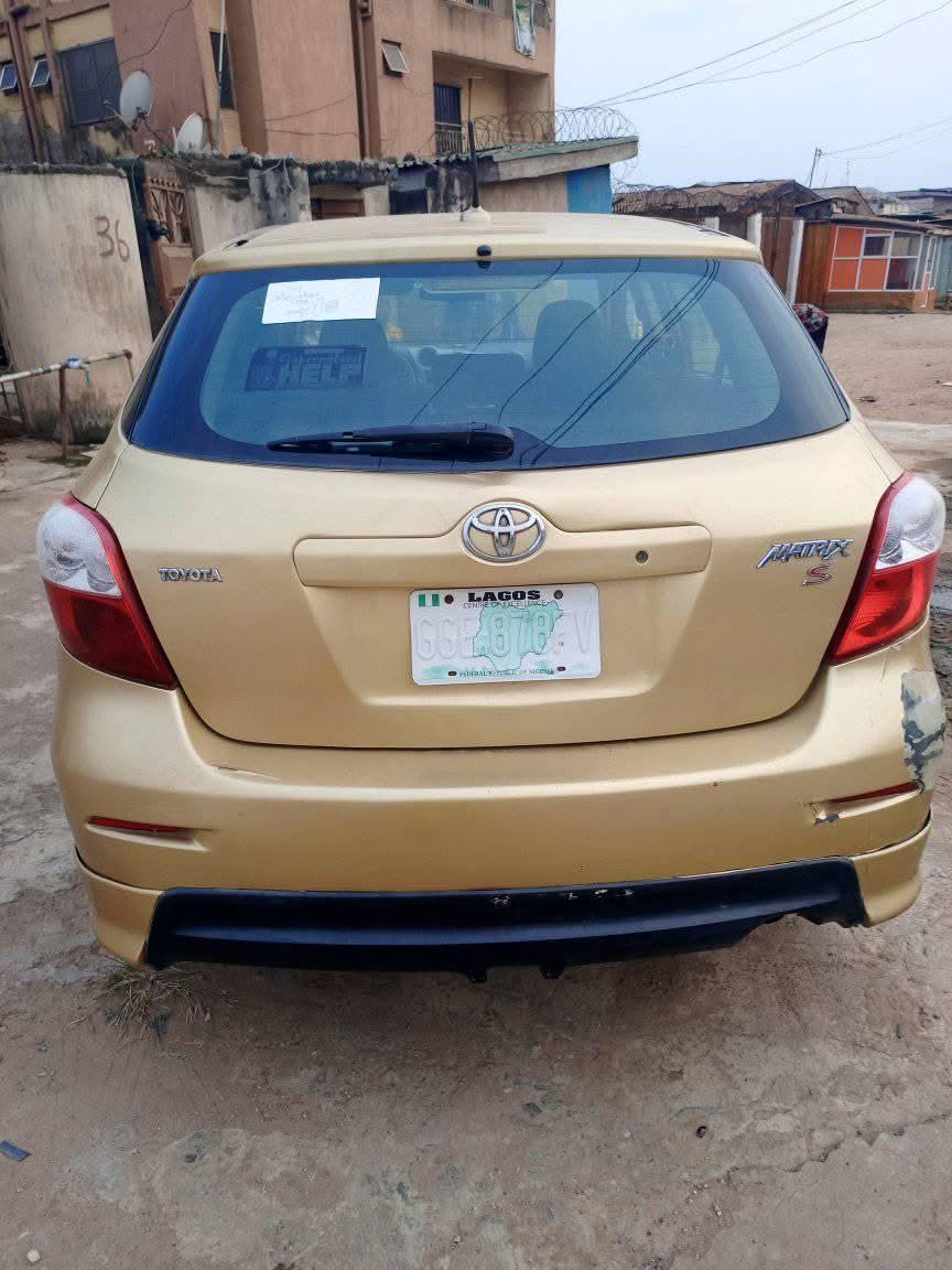 A picture of 2009 2009 First body Toyota matrix 2009 first body toyota
