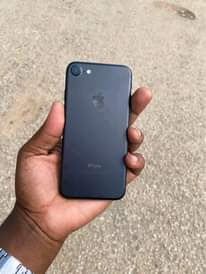 A picture of IPHONE 7 GB 128