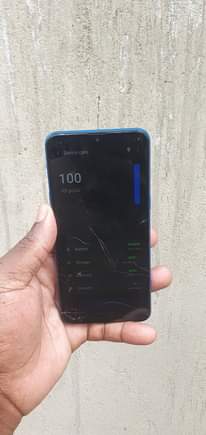 A picture of Samsung galaxy A10s 32gb 2gbram 4000mah battery cracked but works