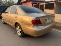 A picture of Toyota Camry 05