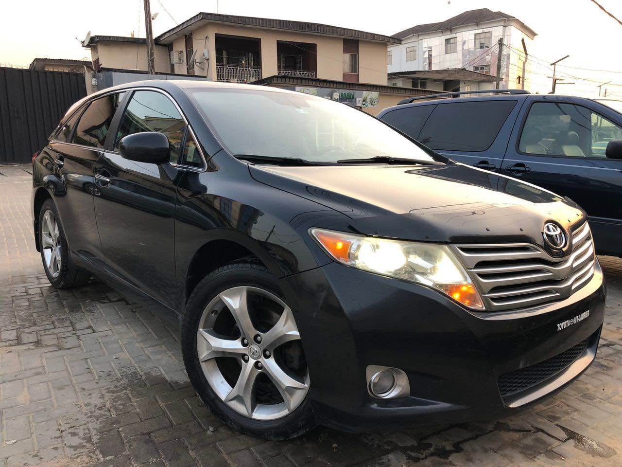 A picture of 2010 Toyota venza