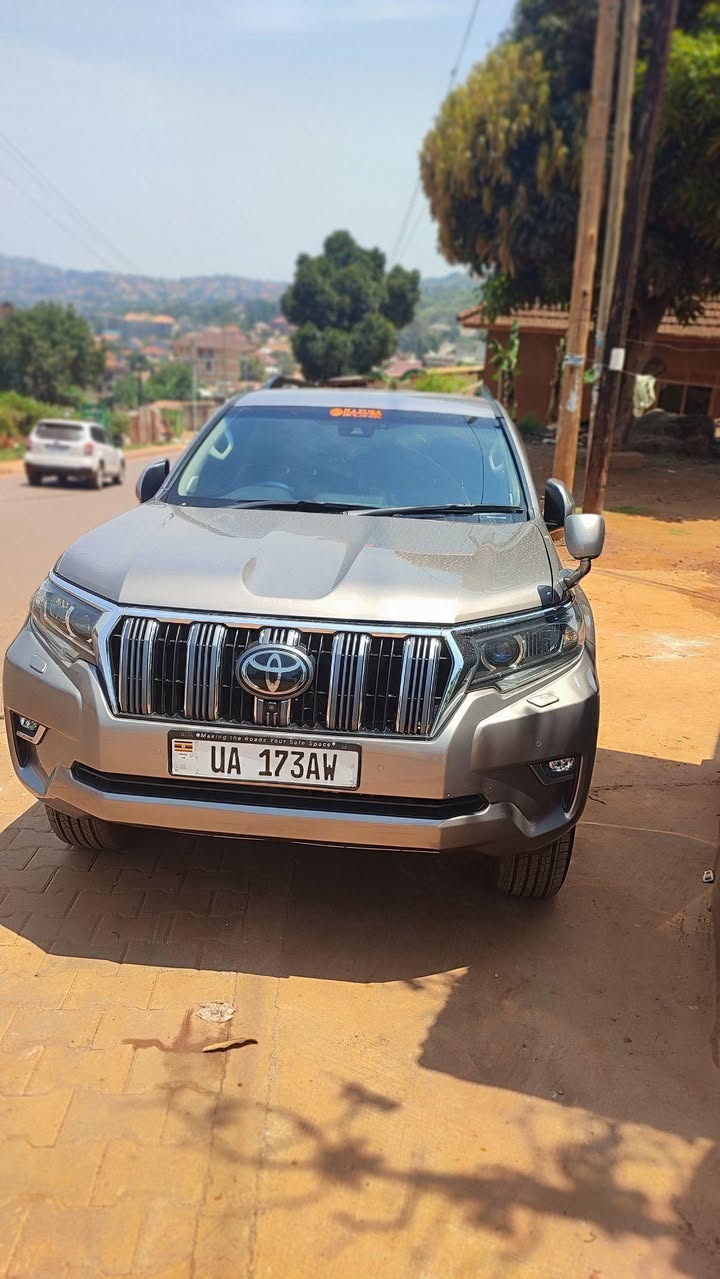 A picture of 2021 Toyota prado txl