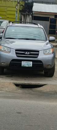 A picture of Sharp Hyundai Santa Fe Nothing to fix Going for 3