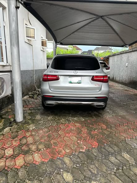 A picture of Mercedes Benz GLC 300 2018