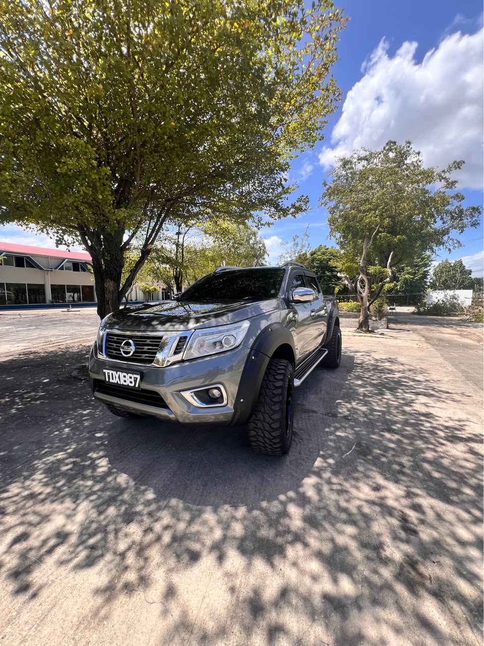 nissan np300