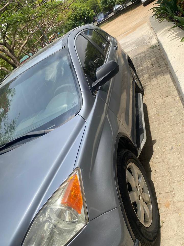 A picture of Sweet Honda CRV 09 everything blessed ac freezing first body