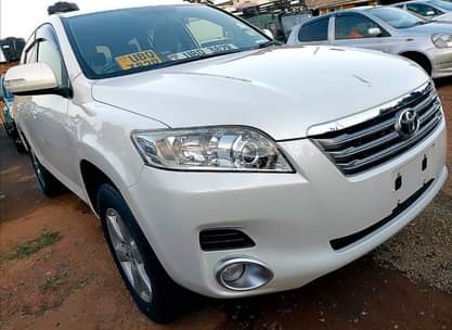 A picture of 2009 Toyota Vanguard Toyota 2 4cc