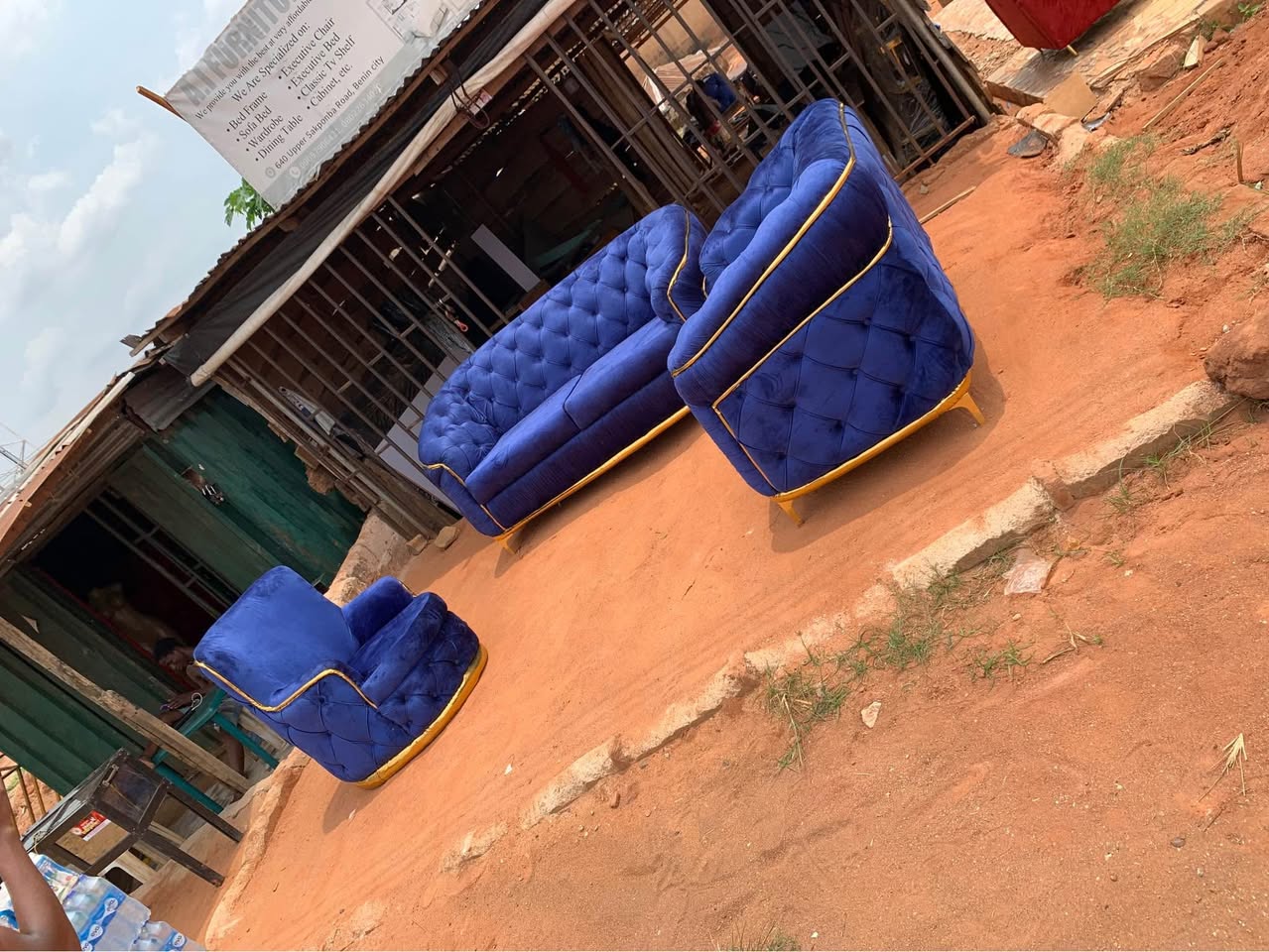 A picture of A complete set of chair