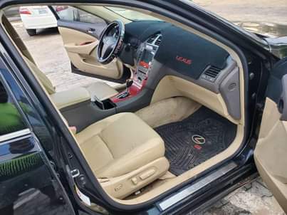 A picture of Lexus Es 350