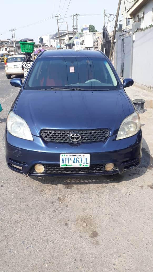 A picture of Very Clean Toyota Matrix 2004