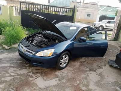 A picture of BELGIUM ESCAPE 2007 HONDA ACCORD