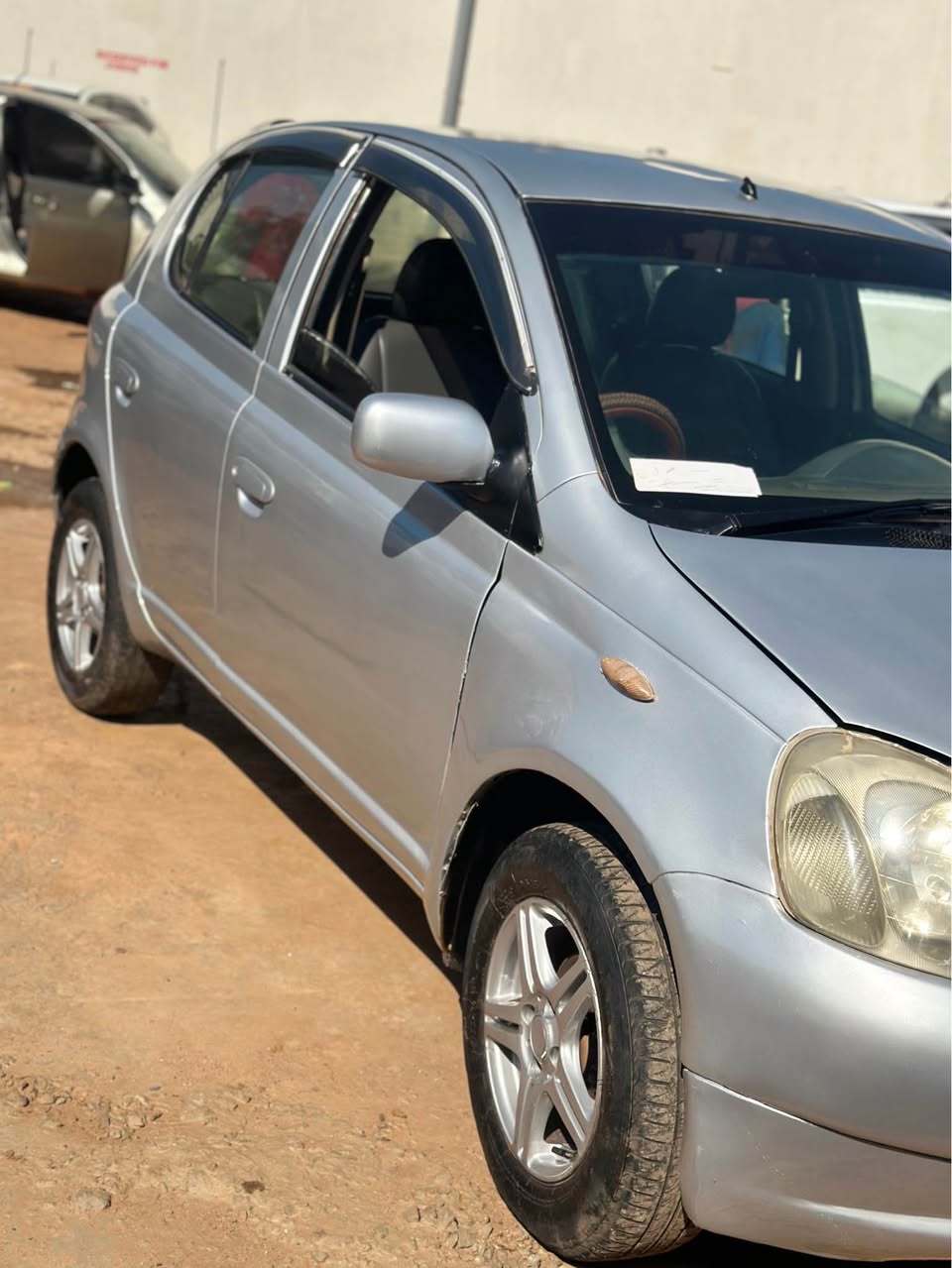 A picture of Vitz 7 5m