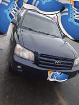 A picture of Toyota Highlander 2004