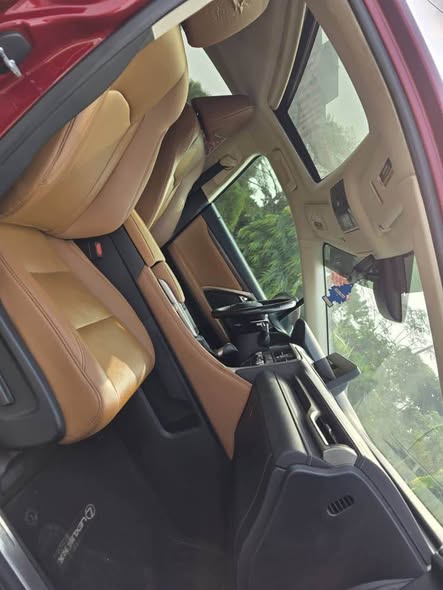 A picture of Lexus RX350 2021 model