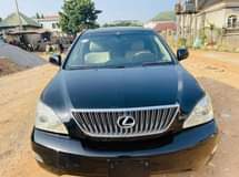 A picture of DISTRESS REGISTERED RX330 2006 08169844457