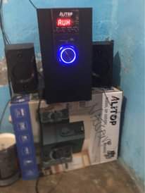 A picture of LG Tv Inc 32 Na Radio Ya Alitop mpya
