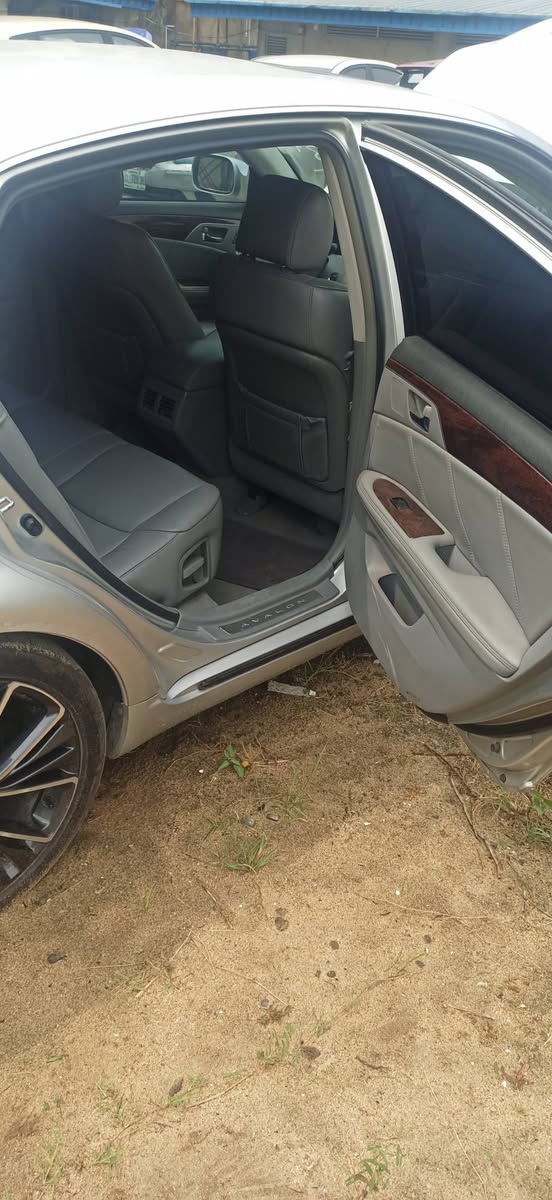 A picture of Toyota Avalon
