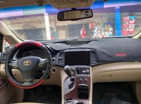 A picture of Venza Tokumbo standard