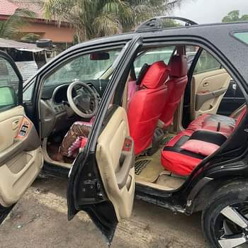 A picture of LEXUS RX300 2002 MODEL