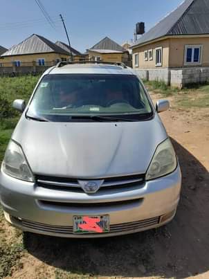 A picture of 2006 Toyota Sienna Xle
