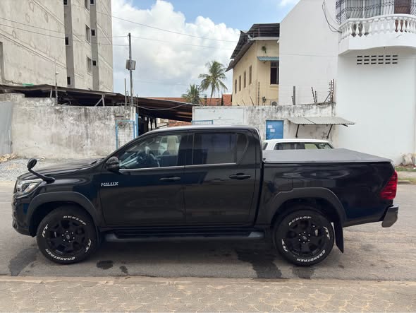 A picture of Toyota Hilux Double cab 2019