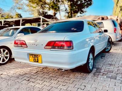 A picture of GX100 CAR