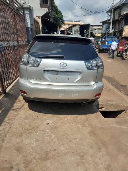 A picture of For sale RX 330 Is Tokunbo Very clean Everything is