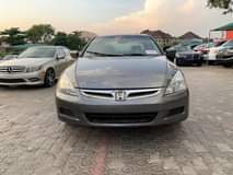 A picture of Honda Accord DC 2007