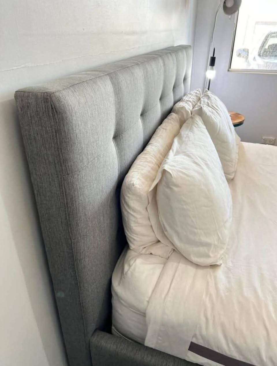 A picture of House hold item s