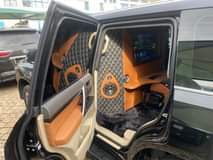 A picture of Land cruiser bullet proof 2020 model