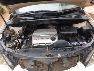 A picture of Toyota Harrier