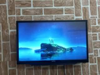 A picture of Ouling Tv inch 24