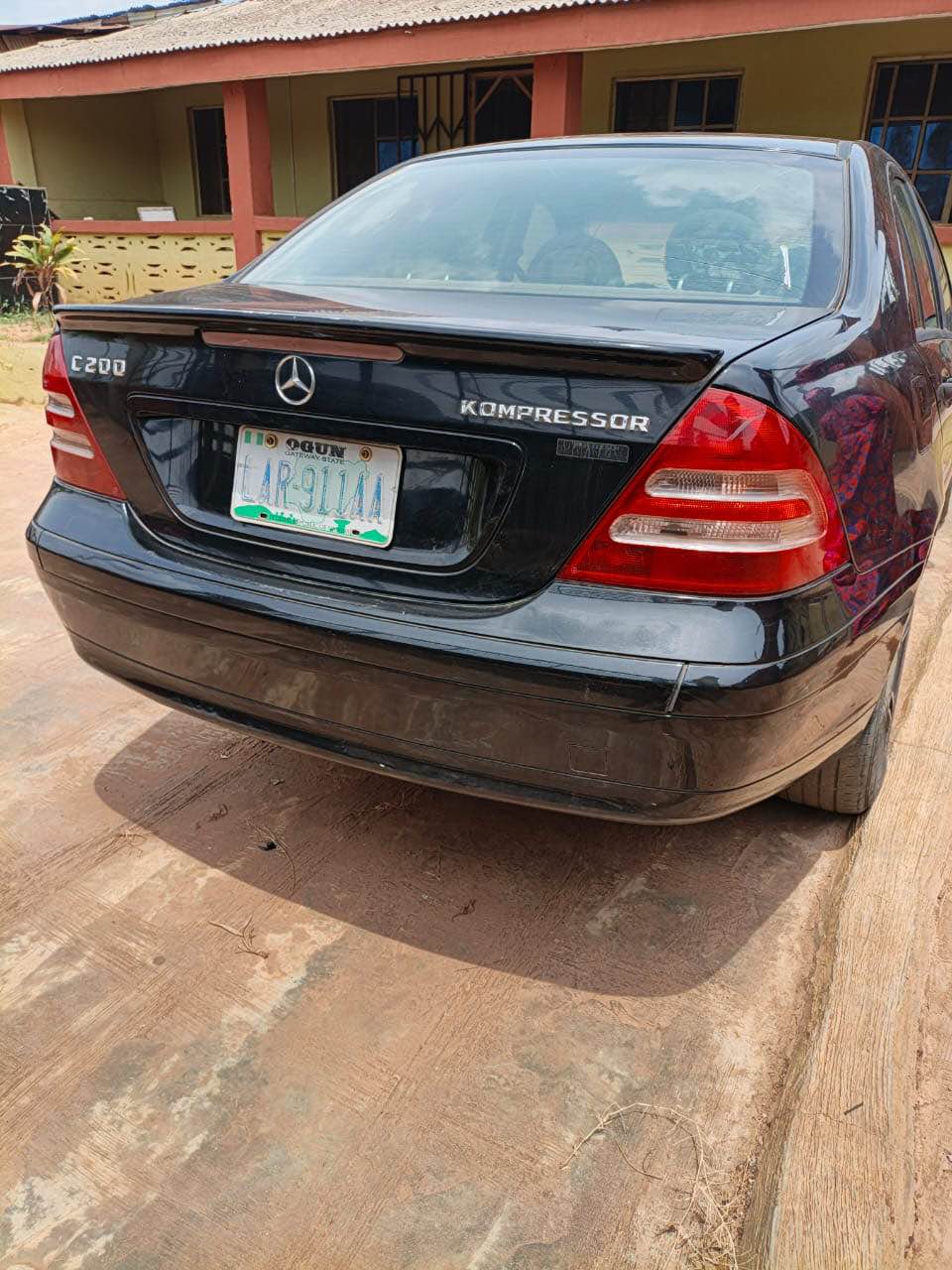 A picture of Awoof deal for Benz C200 Available for quick deal