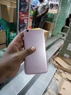 A picture of OPPO A57