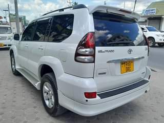 A picture of PRADO 120 TSHS 58M