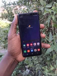 A picture of SAMSUNG S9 PLAIN