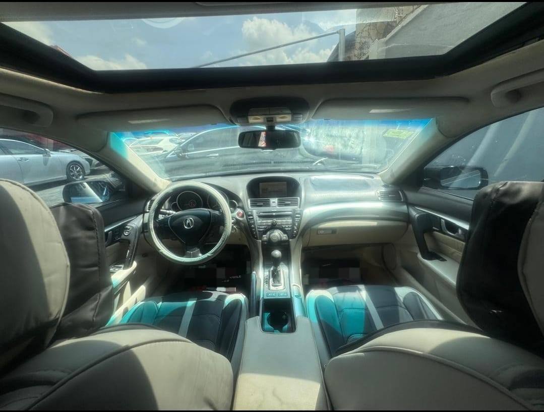 A picture of Acura TL