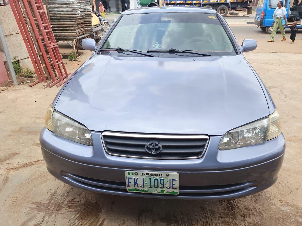 A picture of Toyota camry 2002 V6 Envelope