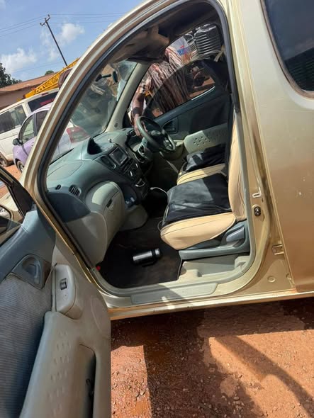 A picture of Available Uhs 7m 0702549830