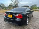 A picture of BMW SERIES 3