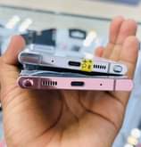 A picture of SAMSUNG GALAXY S10