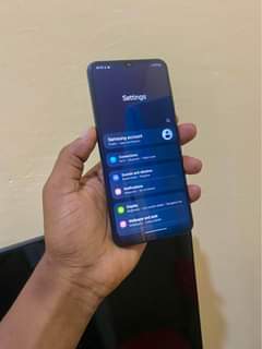 A picture of Samsung F13 64GB