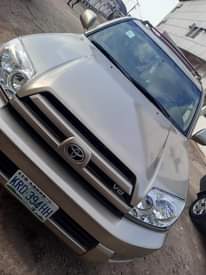 A picture of Toyota 4runner