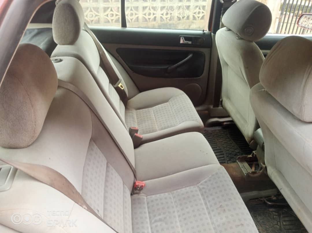 A picture of MANUAL GOLF 4
