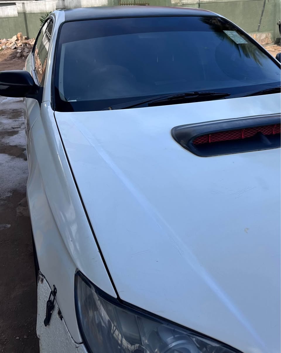 A picture of 2004 Subaru legacy